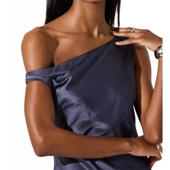 NEW ASTR elain dress in indigo - Picture 6 of 7